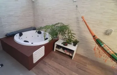 Casa com 3 quartos à venda na rua valmor della giustina, 559, ingleses do rio vermelho, florianópolis, 141 m2 por r$ 1.400.000