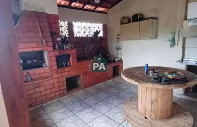 Casa com 3 quartos à venda no jardim esperança, poços de caldas  por r$ 320.000