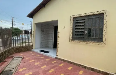 Casa comercial á venda ! bairro centro , teresina -pi  fone 86 98106 0359