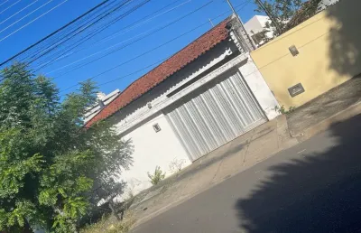 Casa com 3 quartos à venda na Rua Professor Joca Vieira, 445, Fátima, Teresina