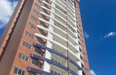 Apartamento com 4 quartos à venda na Avenida Senador Area Leão, 4445, Jóquei, Teresina