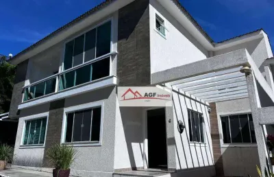 Casa em condomínio, proximo as praias de itacoatiara e itaipu