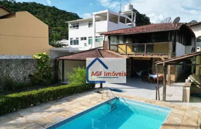 Maravilhosa casa com 5 dormitórios lote inteiro à venda por r$ 950.000 - maravista - niterói/rj