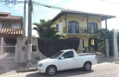 Casa residencial à venda com 210m2 de área construída, bairro figueira, gaspar.