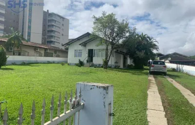 Excelente terreno próprio para incorporação totalmente plano e livre de enchentes, com 5.525,36 de área total e cerca de 4.700,66m2 de área útil,