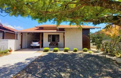 Casa com 4 dormitórios à venda, 170 m² por r$ 990.000,00 - itacolomi - balneário piçarras/sc