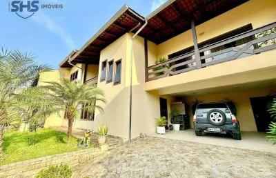 Casa com 3 dormitórios à venda, 291 m² por r$ 898.000,00 - garcia - blumenau/sc