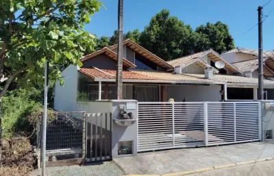 Casa com 2 dormitórios à venda, 68 m² por r$ 519.000,00 - itacolomi - balneário piçarras/sc