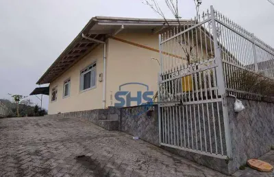 Casa com 3 dormitórios para alugar, 200 m² por r$ 4.557,00/mês - água verde - blumenau/sc