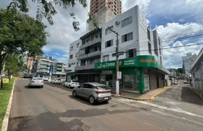 Apartamento com 3 quartos para alugar na Avenida Porto Alegre, Centro, Chapecó