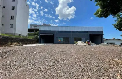 Casa para alugar na Rua Iguaçu, SAIC, Chapecó
