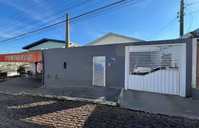 Casa com 4 quartos para alugar na Rua Prefeito Dilso Cecchin, Líder, Chapecó