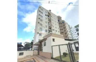 Apartamento com 3 quartos para alugar na Rua Cristaldo Rodrigues, Vila Real, Chapecó