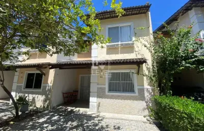 Casa com 3 quartos para alugar na Rua João De Castro, 705, Divineia, Aquiraz