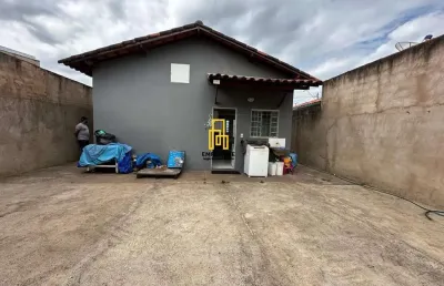 Casa para venda em uberlândia, jardim holanda, 2 dormitórios, 1 suíte, 5 vagas