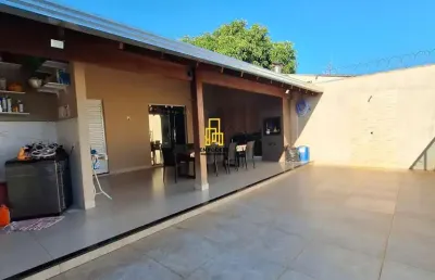 Casa para venda em uberlândia, custodio pereira, 3 dormitórios, 1 suíte, 2 banheiros, 3 vagas