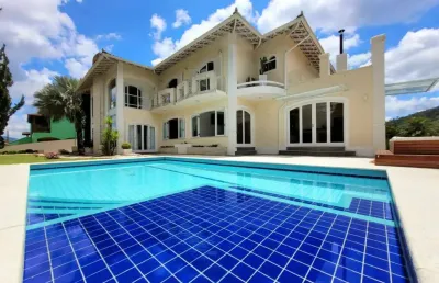 Casa com 4 quartos à venda, 600 m² por r$ 3.700.000 - tijuca - teresópolis/rj
