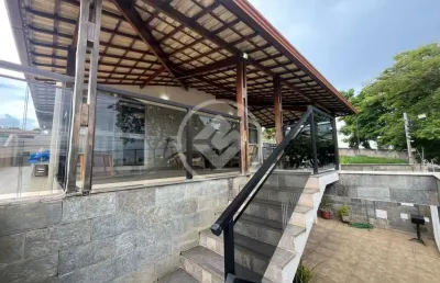 Casa com 4 quartos à venda na Avenida Doutor Afonso Loureiro, 311, Parque Jardim Itaú, Vespasiano