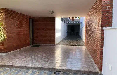 Imperdível: casa à venda em praia grande-sp, bairro flórida! 3 quartos, 3 suítes, 2 salas, 6 banheiros, 4 vagas, 364m²!