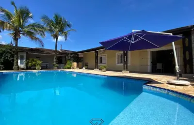 Casa  7 dormitórios sendo 3 suítes com piscina no balneário flórida