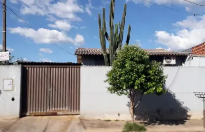 Casa com 2 quartos à venda na Rua Bolívia, 393, Jardim Castelo, Sarandi