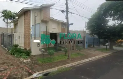Lindo sobrado na vila morangueira com espaço gourmet, próximo ao parque buração!