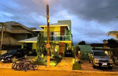 Casa em condomínio fechado com 5 quartos para alugar no Centro, Peruíbe 
