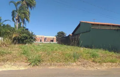 Terreno residencial espaçoso e privilegiado em goiânia