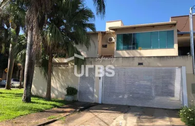 Casa com 3 quartos à venda na Rua C160, Jardim América, Goiânia