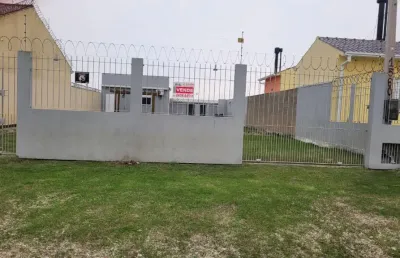 Excelente terreno com área construída regularizada.