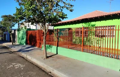 Casa com 3 quartos para alugar na irmã elza de azevedo costa, --, lagoa dourada, londrina por r$ 2.500