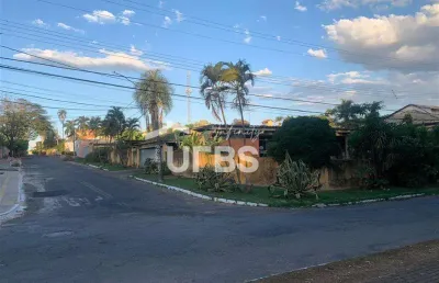 Casa com 7 quartos à venda na Rua J33, Setor Jaó, Goiânia
