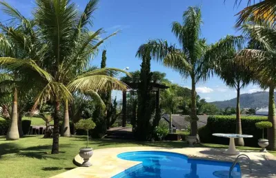 Casa em condomínio alto padrão em bragança paulista