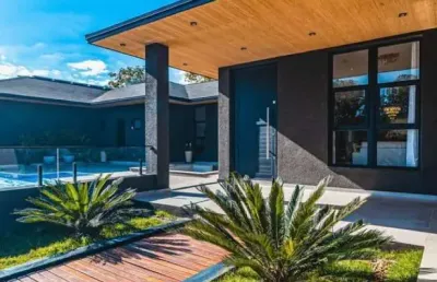 Maravilhosa casa alto padrão em condomínio jardim das palmeiras bragança paulista