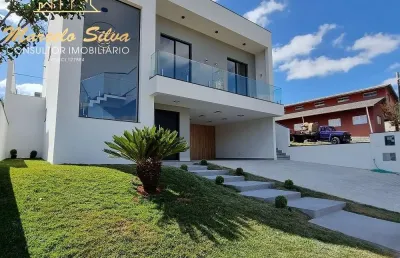 Casa em condomínio fechado, com 600 m²  terreno,   bragança paulista