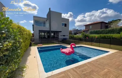 Maravilhosa casa 3 suítes ,   condomínio alto padrão com sistema clube