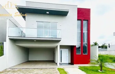 Casa alto padrão com 3 suítes e condomínio com sistema clube