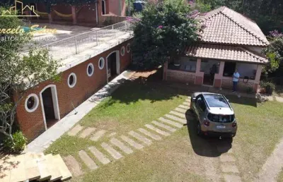 Sítio   com  lago  e asfalto na porta , bragança paulista