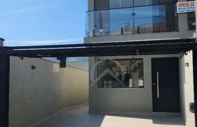 Sobrado 3 quartos, 1 suíte em bairro nobre de atibaia