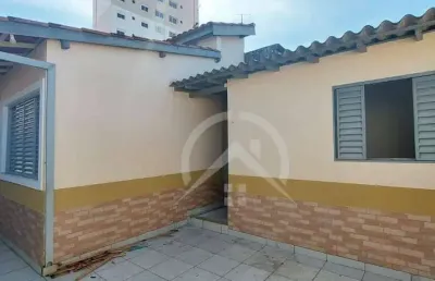 Casa térrea 2 dormitórios, sendo 1 suíte  para alugar, 70 m² por r$ 2.800,00/mês - centro - atibaia/sp