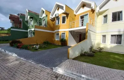Sobrado em condomínio fechado com 156m², 3 dormitórios sendo 1 suíte próximo ao parque do lago