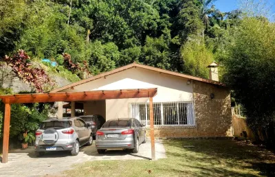 Casa com 3 quartos à venda no Centro, Petrópolis 