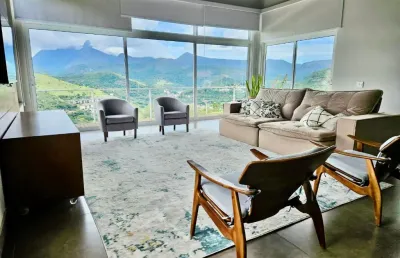 Casa em condomínio fechado com 3 quartos à venda no Nogueira, Petrópolis 