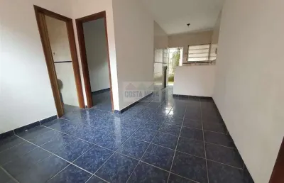 Casa em condomínio térrea, 1 quarto, 1 banheiro, 1 vaga de garagem no bairro aviação.