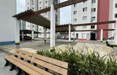 Apartamento térreo, 2 quartos, 1 banheiro, 1 vaga de garagem no bairro canto do forte