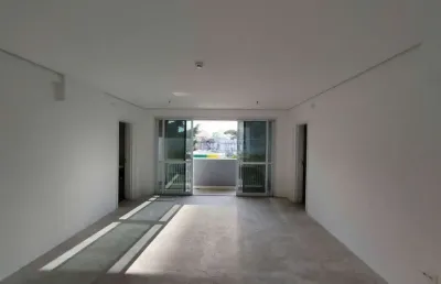 Sala comercial para venda ou locação, com 2 banheiros, copa de apoio, elevadores e recepção