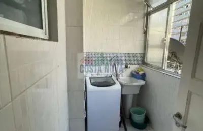 Apartamento com 3 quartos, 2 banheiros, 1 vaga, a 3 quadras da praia do boqueirão
