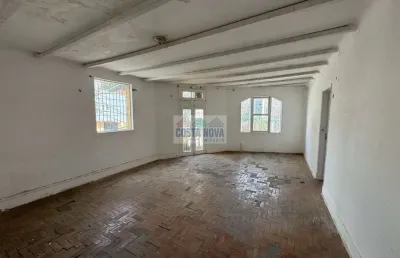 Casa para locação com 70m², localizada no bairro carandiru