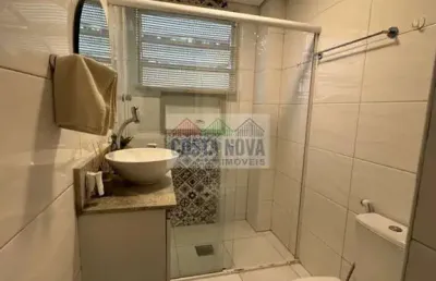 Apartamento reformado na ponta da praia. 1 quarto, 1 banheiro, 1 vaga. 47 m² de área útil