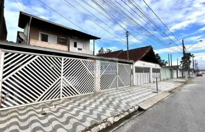 Sobrado com 3 quartos, 1 suíte, 3 banheiros, 2 vagas de garagem no bairro antártica.